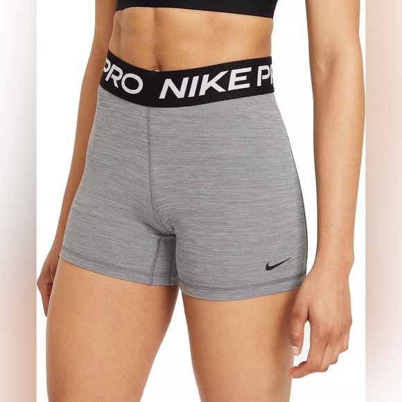Nike Women's Pro 365 5” Shorts size L - Picture 1 of 4
